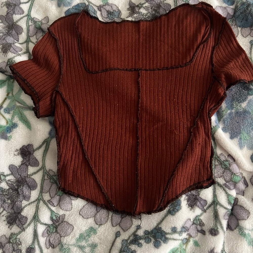 used FASHION NOVA burnt red tank top